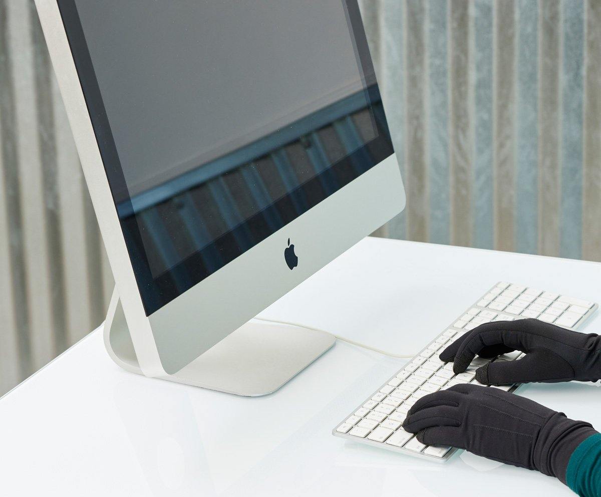 The Best Typing Gloves For Cold Hands and Fingers